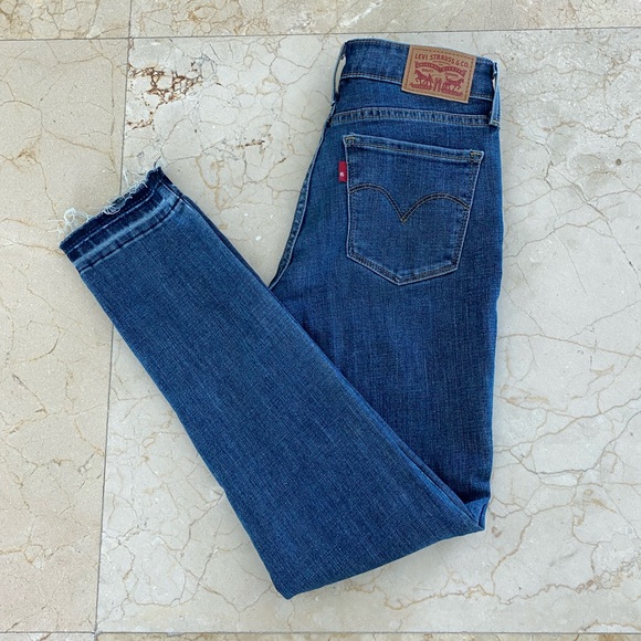 Levi's 711 Skinny Ankle Jeans 25 - Picture 2 of 12